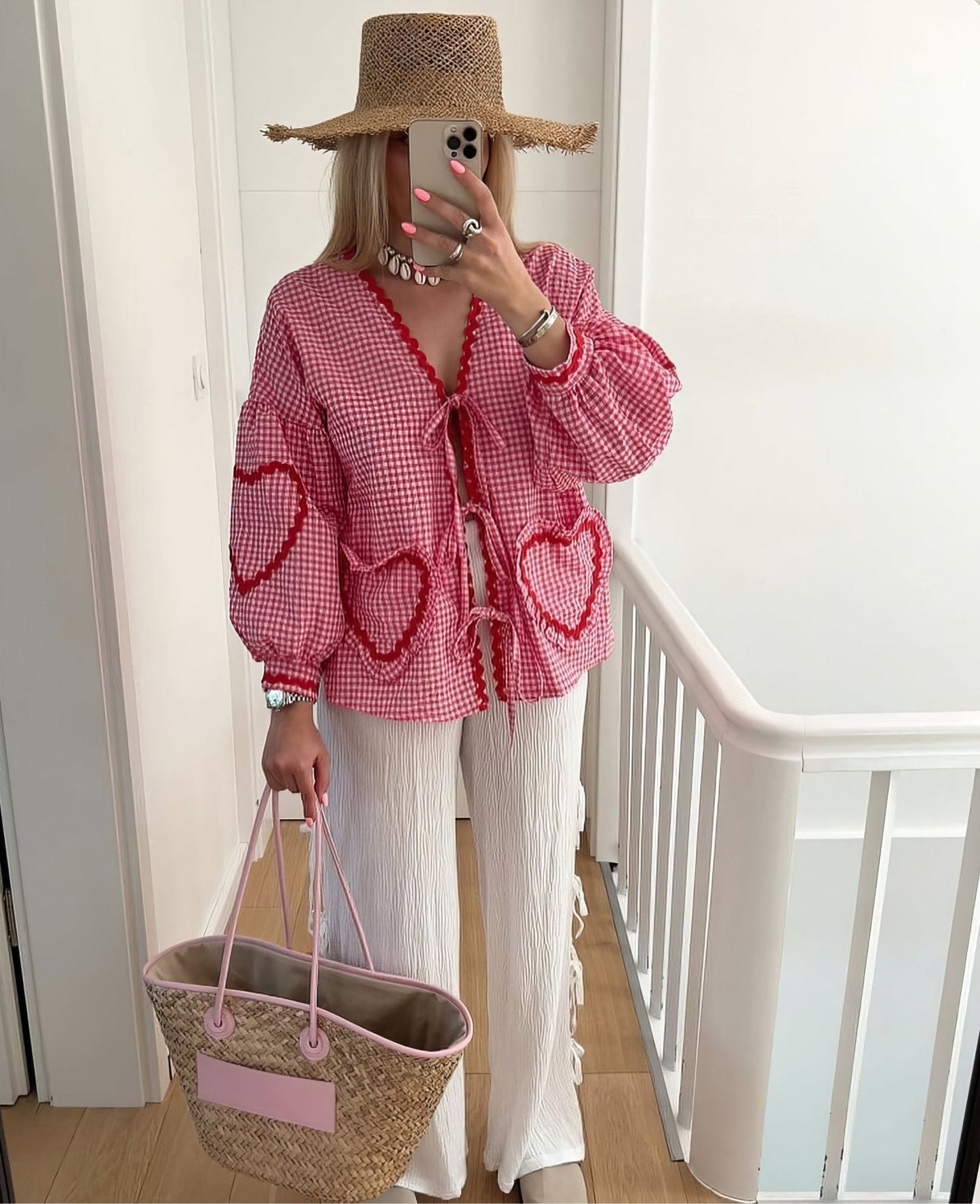 AMY | HEART TOP